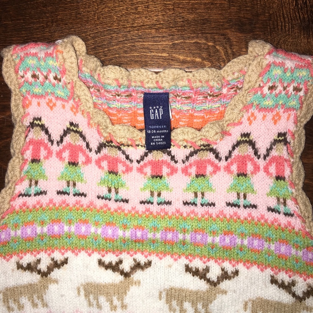 18-24M Baby Gap Reindeer Sweater Vest - Picture 2 of 3